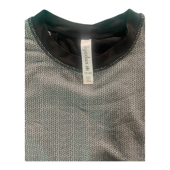 Stylish Black and Gray Women's Running Top - Picture 2 of 6